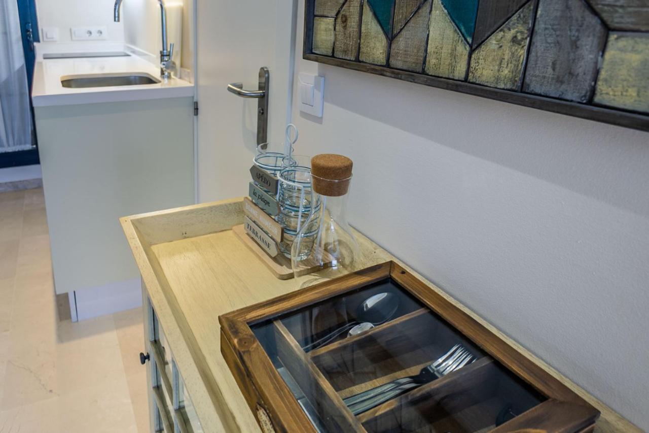 Apartamento Living By Cathedral เซบีญา ภายนอก รูปภาพ
